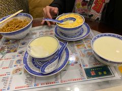 -广信牛奶甜品世家(台东店)