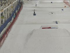 -乔波室内滑雪场