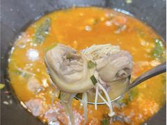 走地鸡-老刘生态大鱼坊铁锅炖鱼(赛马场店)