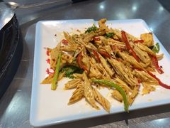 -屯老二农家铁锅炖(奥运村店)