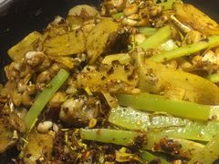 干锅牛蛙-蛙蛙叫干锅年代(簋街总店)