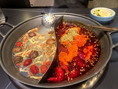 鸳鸯锅-俏媳妇火锅(宽窄巷子店)