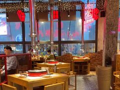 大堂-么肆烤肉·中式自助·烤肉大排档(街道口季佳PAI店)