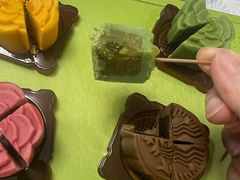 -星巴克臻选(莘庄仲盛店)