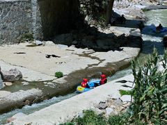 -虎啸峡漂流
