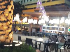 -喷泉广场餐厅·宵夜·海鲜烧烤大排档(长隆企鹅酒店)