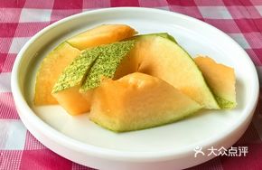 Self-Service Condiments and Fruits