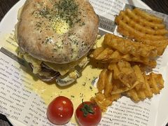 -The Cheebat 锌吧·Bistro(体育西店)