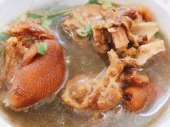 猪脚汤-莲欢海蛎煎