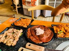 -赞酱川式烤肉(蜀都万达店)