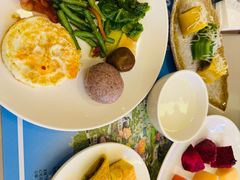 -海口绿发希尔顿酒店-田园汇自助餐·三文鱼·海鲜