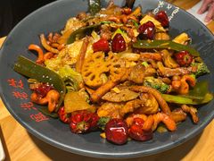 -风光老灶麻辣香锅(大成路翠微百货店)
