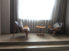 -西安大雁塔科技大学地铁站亚朵酒店