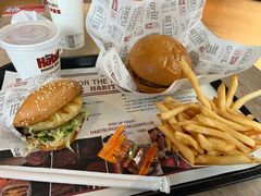 -The Habit Burger Grill 哈比特汉堡(复兴soho店)