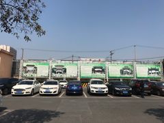 -上海市宝山区殡仪馆-停车场