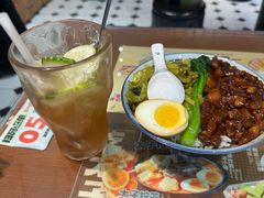 太子台式卤肉饭-太子浓心·港式猛火小锅米线(探十里店)