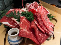 -铭牛烧肉·和牛海鲜自助(高新月牙湖店)