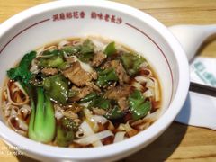 -呷佬·长沙手工米粉(金沙江路店)