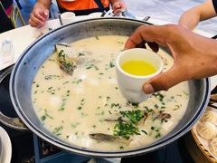 千岛湖鱼头汤-聚鑫阁江浙菜·非遗传承技艺(青村帝华园店)