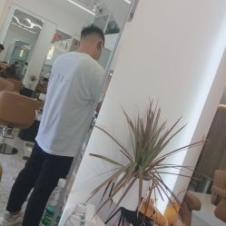 -I+造型烫发染发