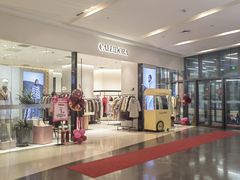 -百年港湾奥特莱斯(香炉礁店)