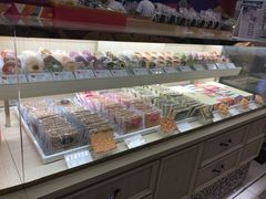 面包甜点陈列柜-唐饼家(龙之梦购物中心虹口店)