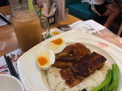 咸蛋烧味双拼饭-新世界餐厅(万达店)