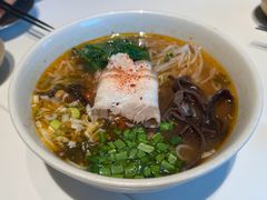 小锅米线-胡麻(静安嘉里店)
