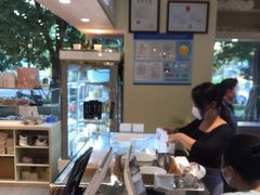 -Dough&Joe团憩(瑞虹天地月亮湾店)