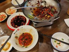 -富正毅三下锅·湘西韵味(天门山索道店)