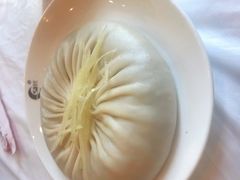 蟹黄汤包一笼-鸿运酒楼