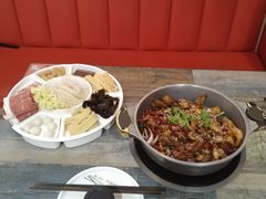 -鸡遇虾煲干锅火锅(小寨金莎店)