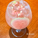 在CBD中心玻璃房的Bistro～太Chill了