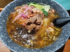 -八月美食小馆(银泰城总店)