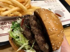-The Habit Burger Grill 哈比特汉堡(爱琴海店)