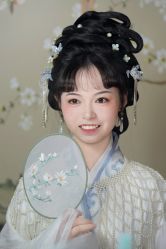 -两间半汉服工作室(平江路店)