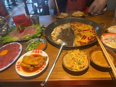 -萍姐火锅·公路夜市(武汉首店)