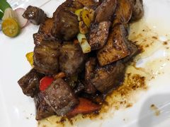 杏鲍菇牛肉粒-红菜坊·烤鸭·川鲁宴(石园店)
