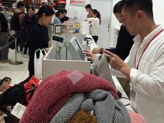 -优衣库(南宁江南万达店)