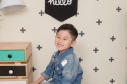 -亲吻宝贝儿童摄影