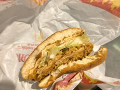 -麦当劳(上海虹桥站30B检票口楼上)