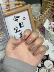 -尤米一站式美甲美睫