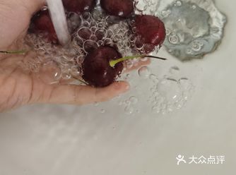等哪天你去了自己喜欢的城市 买下自己喜欢的衣服
