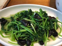 油炒菠菜-莲香西域·正宗新疆菜(龙华店)