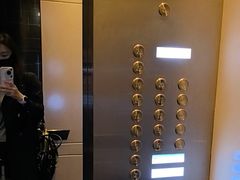 -上海宝华万豪酒店