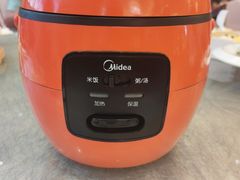 电饭煲焗黄鳝饭-聚福宝合苑食府(南头镇店)