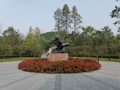 -龙华烈士纪念馆-停车场