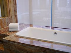 -广州天河希尔顿酒店