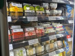 -胖东来生活广场(健康路店)