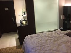 -上海虹桥君丽假日酒店(娄山关路地铁站店)